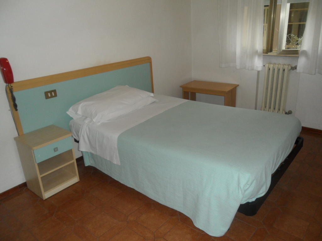 Autostop Duardi Hotel Bertinoro Room photo